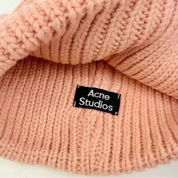 Acne Studios Face Logo Pansy Wool Peach Pink Knit Beanie main image 4